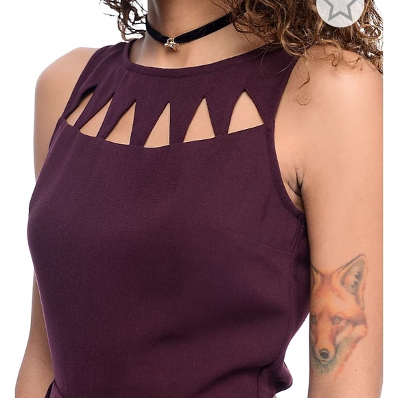 Empyre Caireann Burgundy Cutout Dress - Picture 9 of 10